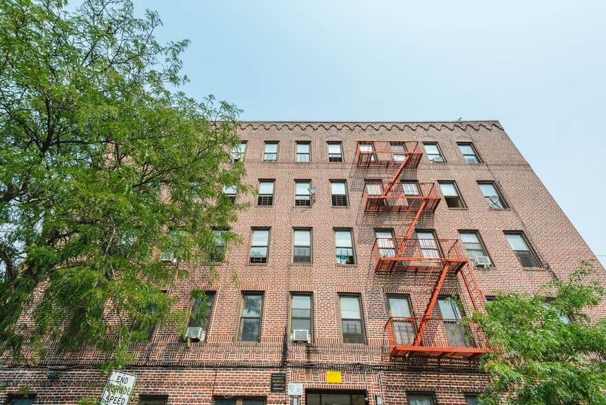 More Photos Of 2105 Blackrock Ave, Bronx Apartments For Sale
