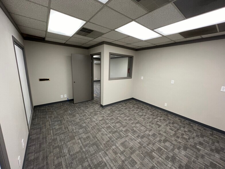 More Photos Of 3787-3795 River Rd N, Keizer Medical For Lease