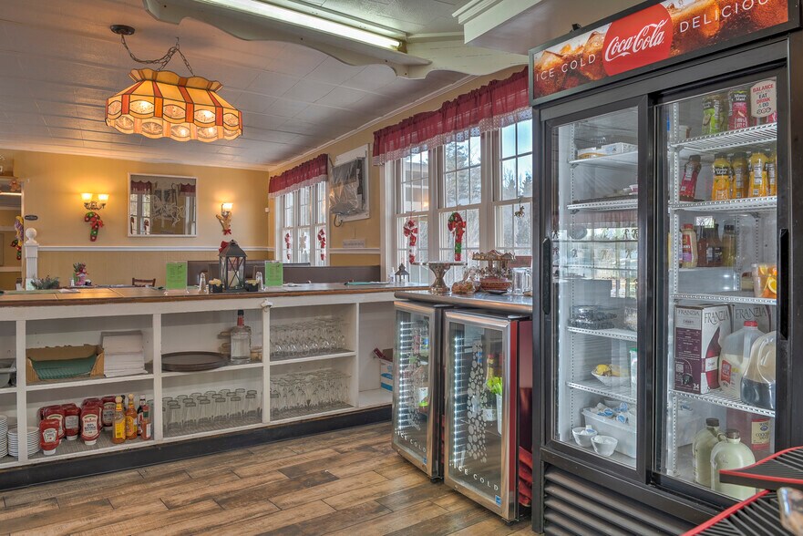 More Photos Of 10 NH Route 12 S, Fitzwilliam Restaurant For Sale