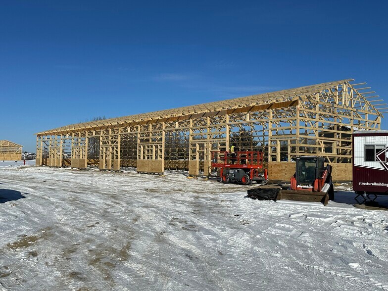 More Photos Of 7326 Kadler Ave NE, Otsego Distribution For Sale