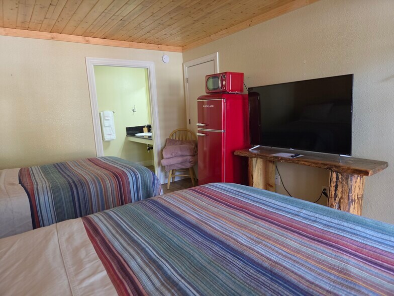 More Photos Of 20960 Alpine State Hwy, Markleeville Hotel For Sale