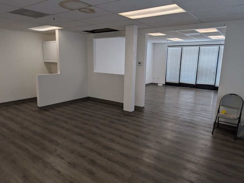 More Photos Of 8021 S Vermont Ave, Los Angeles Office Residential For Sale