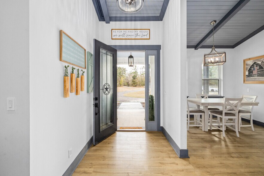 More Photos Of 6012 Long Branch Rd, Jacksonville Horse Stables For Sale