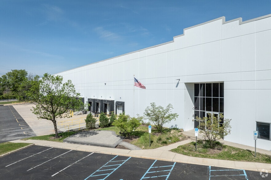 More Photos Of 261 River Rd, Clifton Distribution For Lease