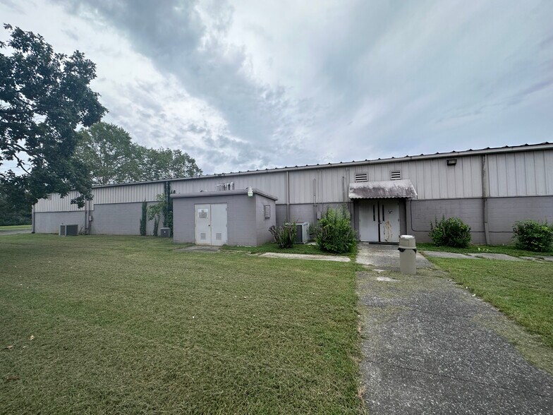 More Photos Of 505 Lake Way Pl, Tullahoma Manufacturing For Sale