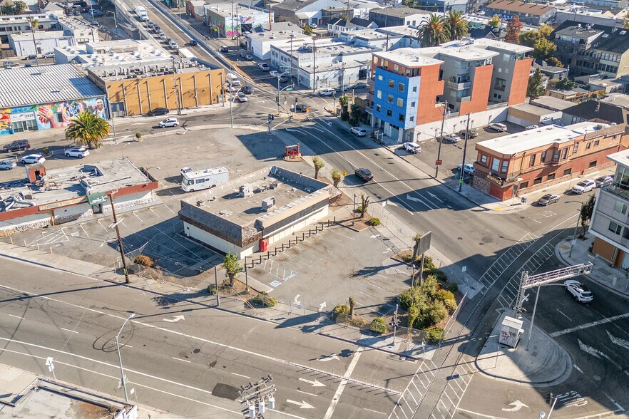 More Photos Of 324 23rd Ave, Oakland Convenience Store For Sale