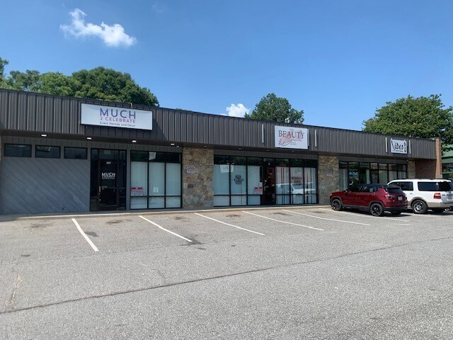 Primary Photo Of 806-810 E Franklin Blvd, Gastonia Storefront Retail Office For Lease