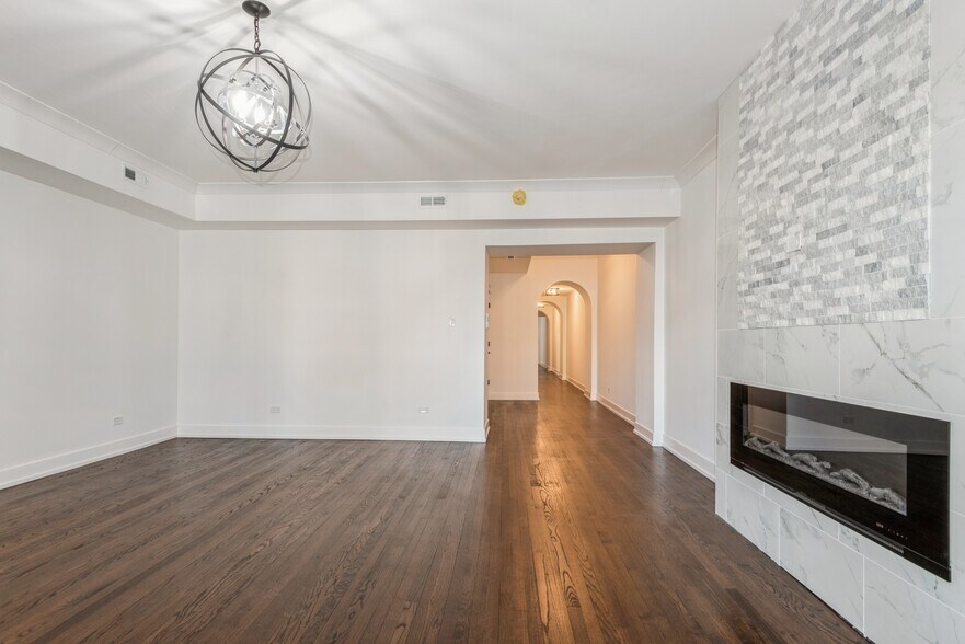 More Photos Of 1535 W Estes Ave, Chicago Multifamily For Sale