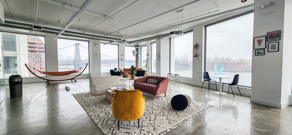 More Photos Of 10 Grand St, Brooklyn Office For Lease