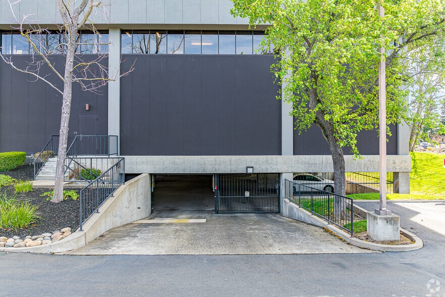 More Photos Of 1651 Response Rd, Sacramento Office For Lease