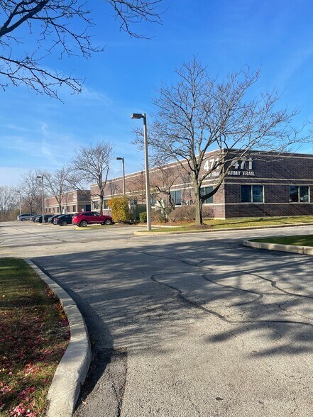 More Photos Of 471 W Army Trail Rd, Bloomingdale Medical For Lease