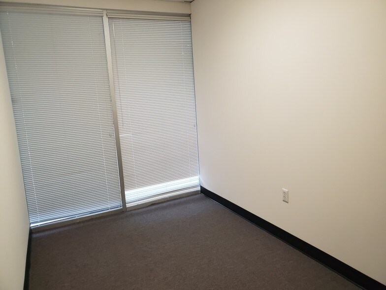 More Photos Of 2903 Boulevard, Colonial Heights Medical For Lease