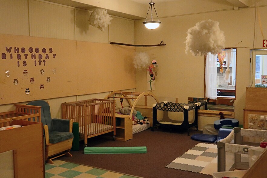 More Photos Of 1244 W 17th Ave, Eugene Daycare Center For Sale