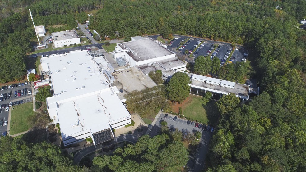 More Photos Of 1101 Hamlin Rd, Durham Research And Development For Lease