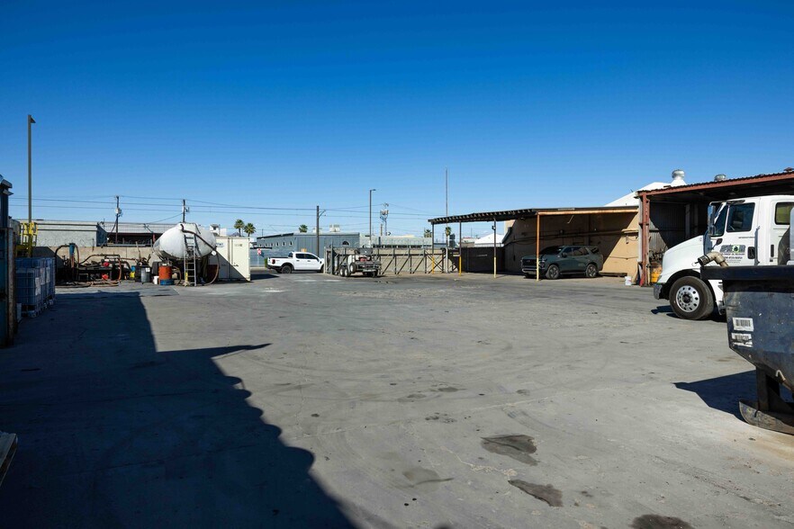 More Photos Of 1825-1841 E Jefferson St, Phoenix Warehouse For Sale