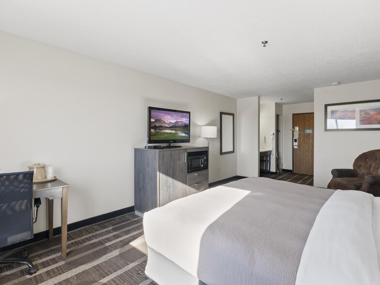 More Photos Of 815 E Hwy 89, Kanab Hotel For Sale