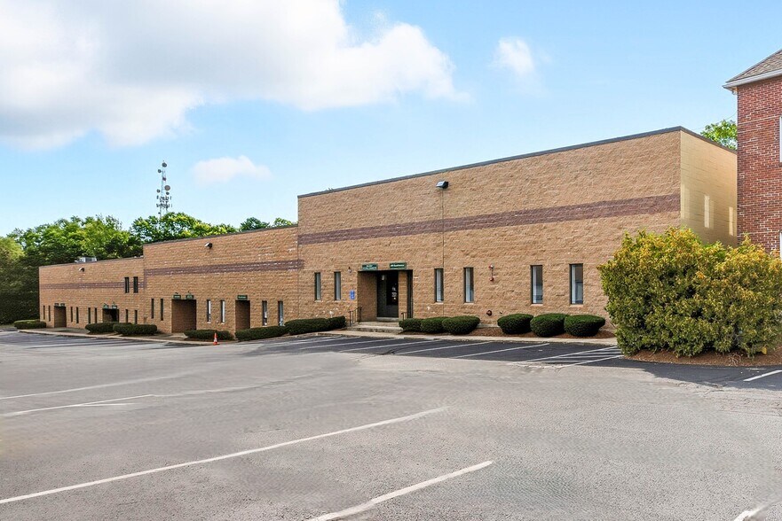 More Photos Of 118 Long Pond Rd, Plymouth Light Distribution For Lease