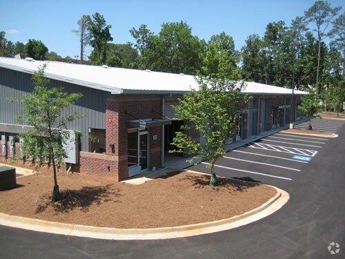 More Photos Of 1815 Hembree Rd, Alpharetta Light Distribution For Lease