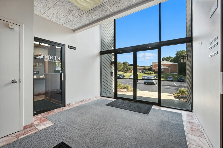 More Photos Of 5636 Bridgetown Rd, Cincinnati Medical For Sale