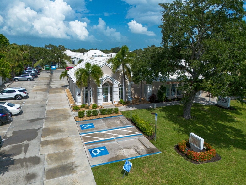 More Photos Of 3900 Clark Rd, Sarasota Medical For Sale