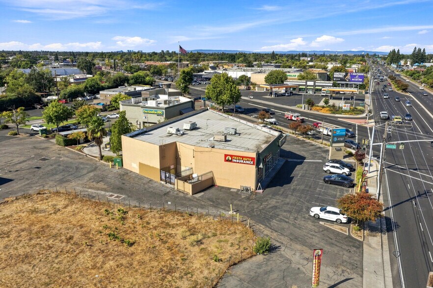 More Photos Of 5044 Madison Ave, Sacramento General Retail For Sale