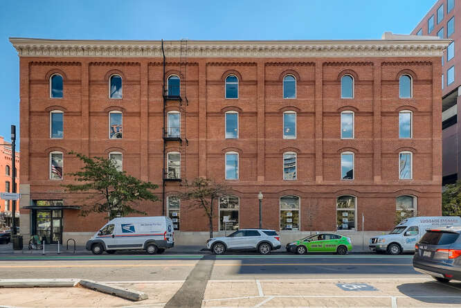 More Photos Of 1660 17th St, Denver Office Residential For Lease