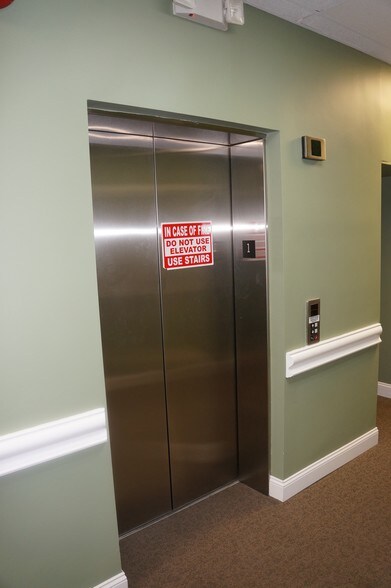 More Photos Of 188 Eagle Rock Ave, Roseland Office For Lease