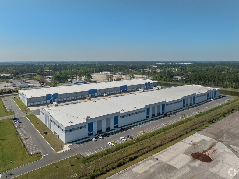 More Photos Of 2280 Lane Ave N, Jacksonville Unknown For Lease