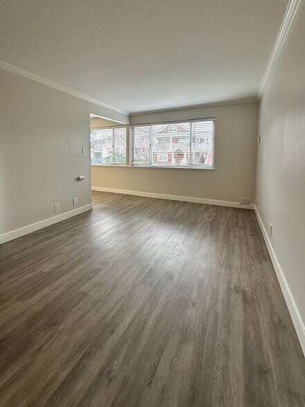 More Photos Of 1720 12th Ave, Oakland Apartments For Sale