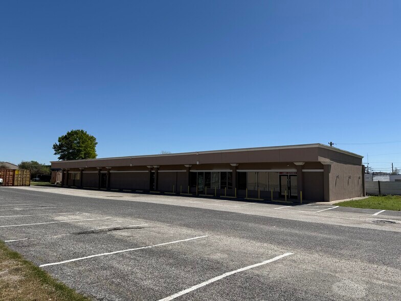 More Photos Of 13001-13011 Fondren Rd, Houston Freestanding For Sale
