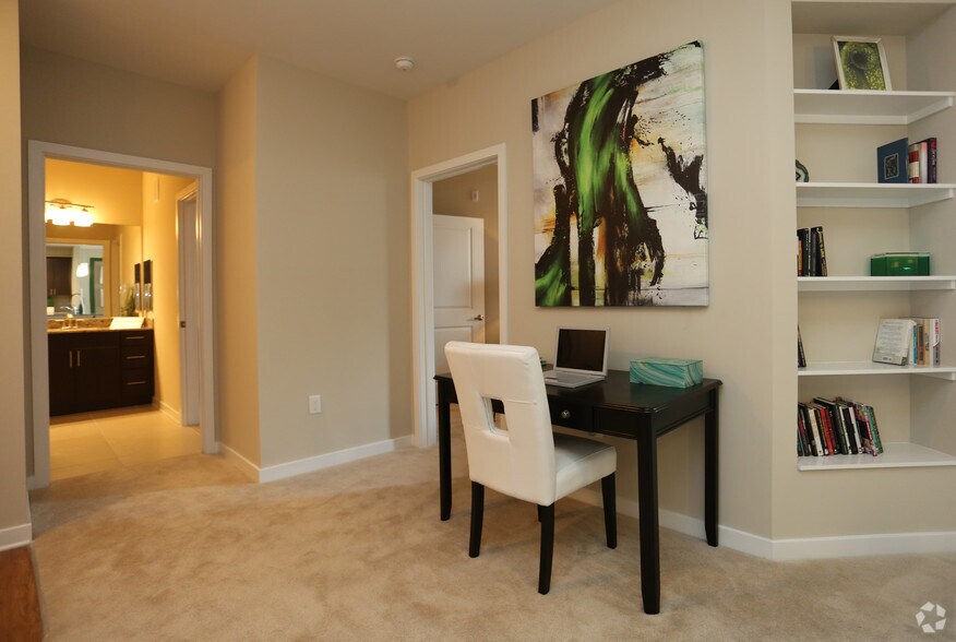 More Photos Of 101 N Wolfe St, Baltimore Apartments For Lease