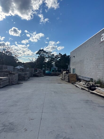 More Photos Of 61 Brightside Ave, Central Islip Warehouse For Sale