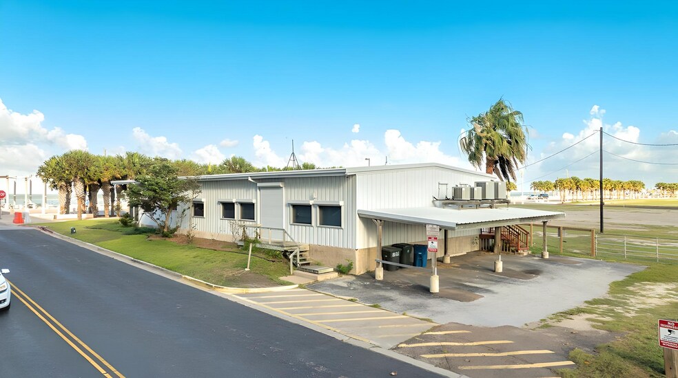 More Photos Of 1525 Shoreline Blvd, Corpus Christi Storefront Retail Office For Sale