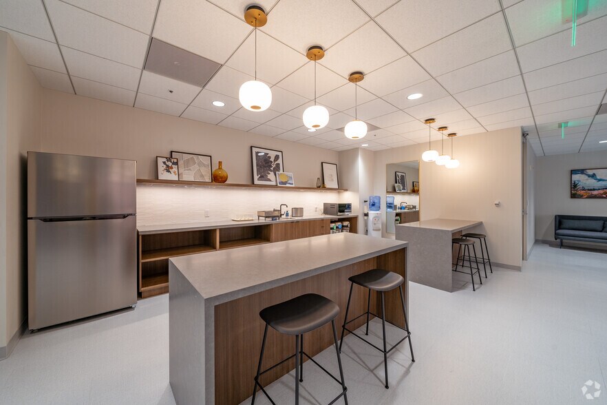 More Photos Of 601 Montgomery St, San Francisco Office For Lease