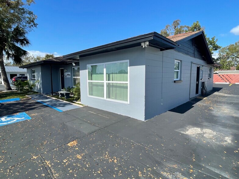 More Photos Of 5115 Memorial Hwy, Tampa Office For Lease