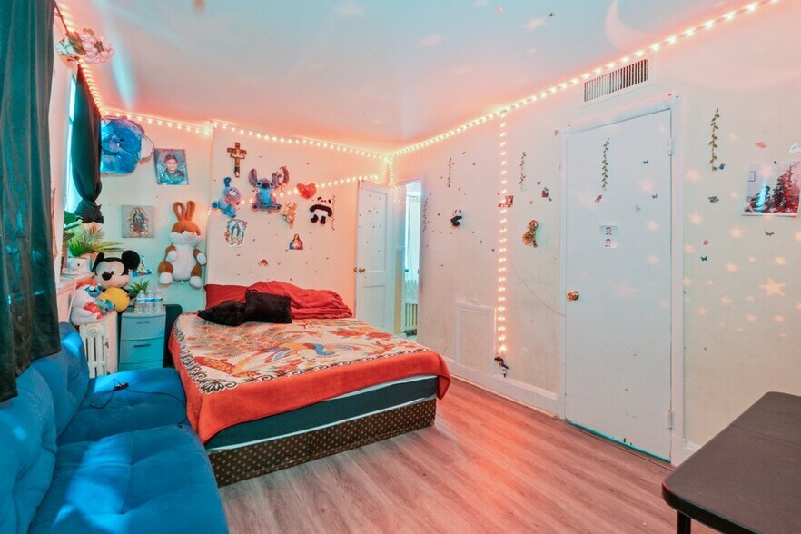 More Photos Of 2620 Maryland Ave, Baltimore Multifamily For Sale