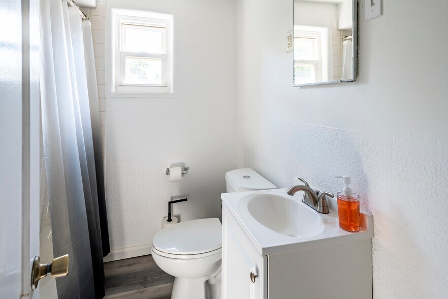 More Photos Of 2436-2442 S Dixie Dr, Kettering Apartments For Sale