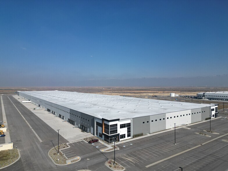 More Photos Of 1195 N 6550, Salt Lake City Distribution For Lease