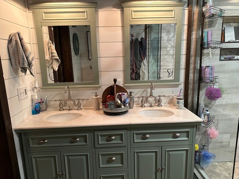 More Photos Of 824 Cherry Log, Cherry Log Winery Vineyard For Sale