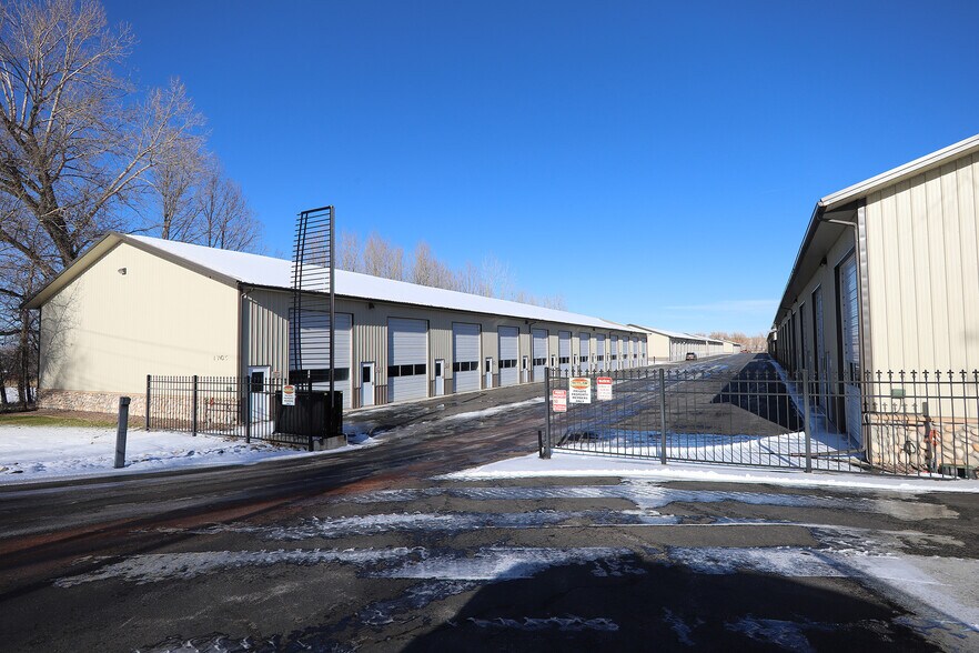 More Photos Of 1705 E Brundage Ln, Sheridan Warehouse For Sale