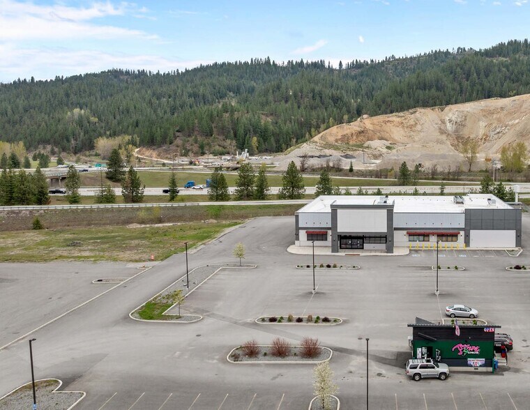 More Photos Of 20 Nearing Way, Kellogg Supermarket For Sale