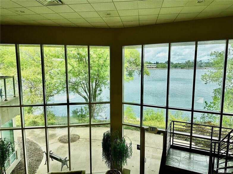 More Photos Of 2580 Sierra Sunrise Ter, Chico Office For Sale