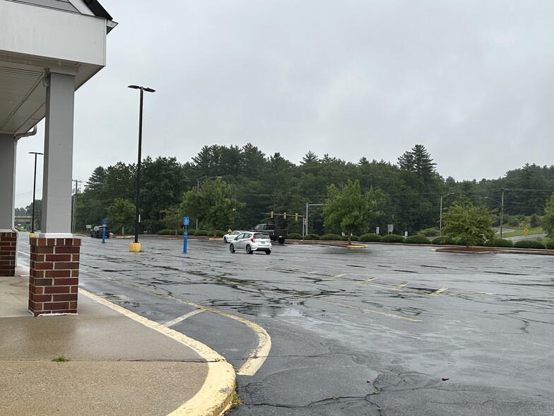 More Photos Of 614 Nashua St, Milford Storefront Retail Office For Lease