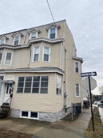 More Photos Of 500 Mercer St, Gloucester City Apartments For Sale