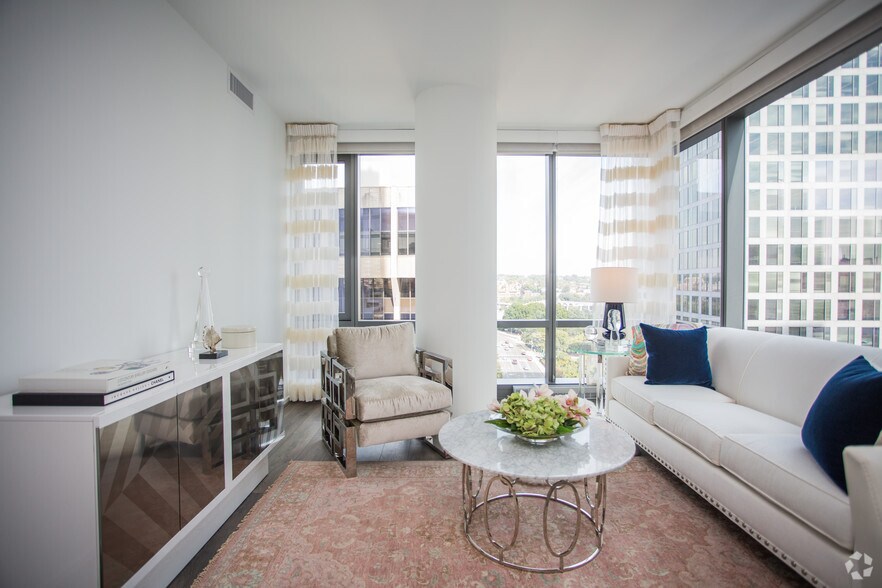 More Photos Of 1800 N Lynn St, Arlington Apartments For Lease