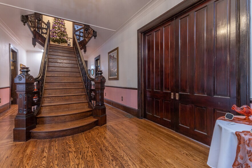 More Photos Of 306 Main Ave, Weston Office For Sale