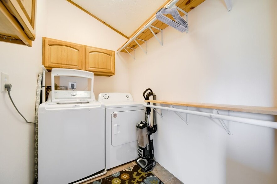 More Photos Of 104 Circle Rd, Newport Manufactured Housing Mobile Home Park For Sale