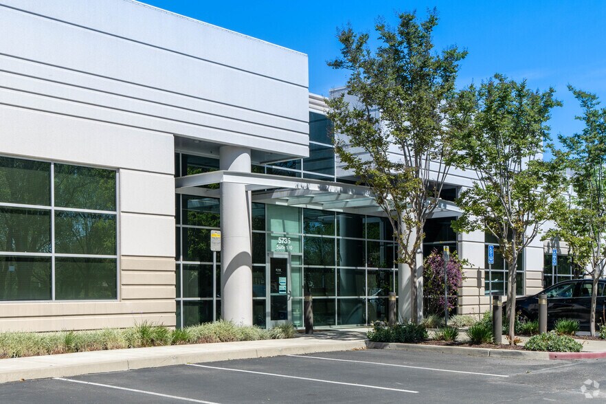 More Photos Of 5735 W Las Positas Blvd, Pleasanton Flex For Lease