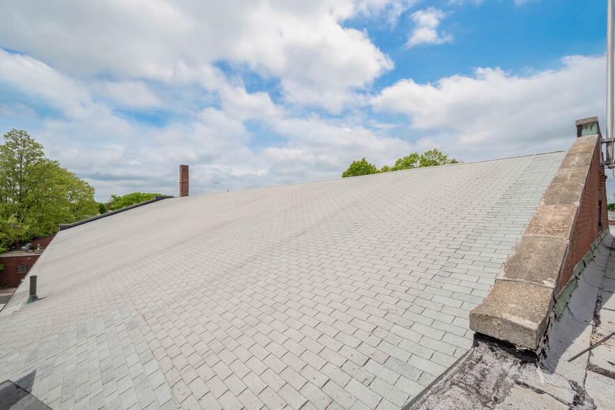 More Photos Of 330 Main St, Manchester Loft Creative Space For Sale