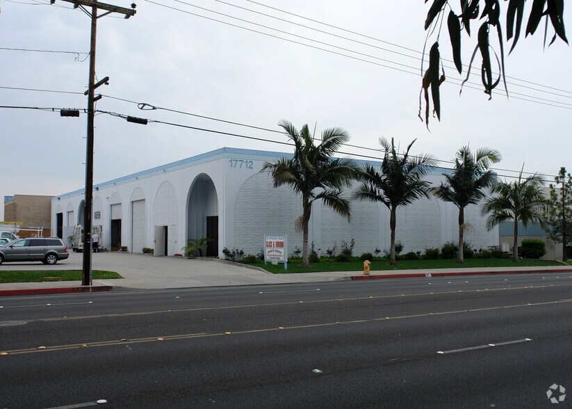 Primary Photo Of 17712 Gothard St, Huntington Beach Service For Lease